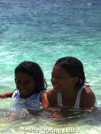 Smile's from Ambon by Ria Qorina Lubis 