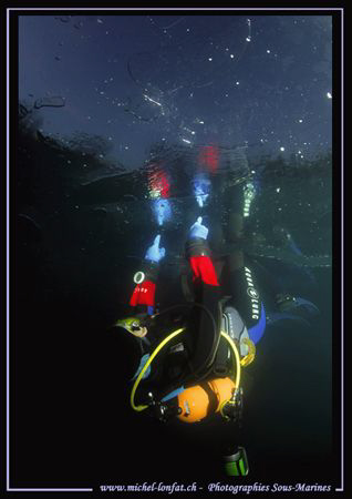 "Yes my dear : this is puuuuure ice" - Diving under the I... by Michel Lonfat 