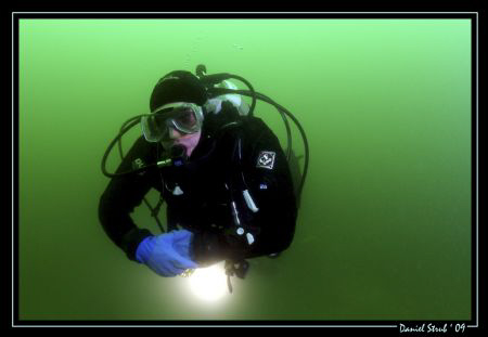 Divebuddy Pili_bond back from the Wels barge ... i love t... by Daniel Strub 