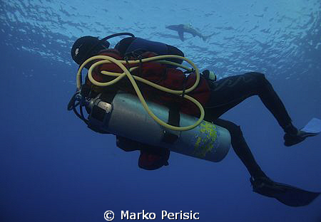 A diver and OWT. by Marko Perisic 