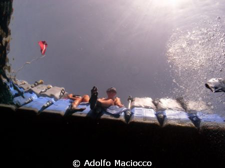 Shooting the Watcher!!!
Taken under Grand Rotana hotel f... by Adolfo Maciocco 