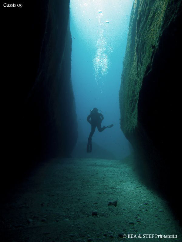 Bea in the canyon. Calanques de Cassis. Canon G10. by Bea & Stef Primatesta 