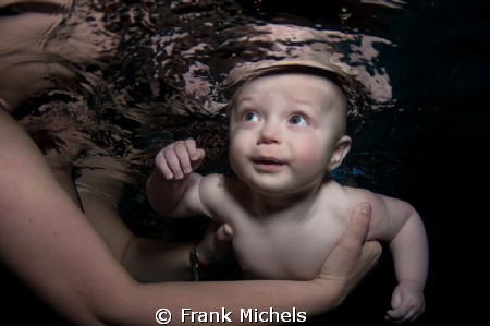 WATERCROWN

This Pic was Taken in a Pool with my Brandn... by Frank Michels 