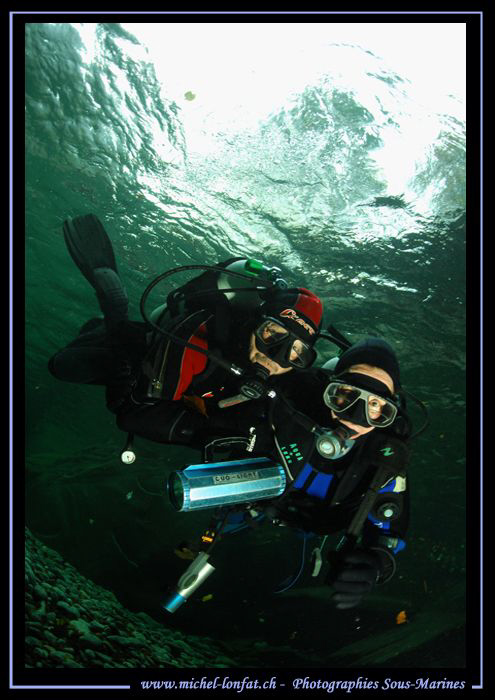 Just taking time to have a bit of fun in the fresh water ... by Michel Lonfat 