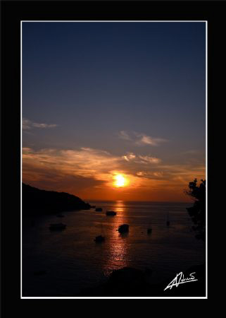 sunset over donald duck bay, island n.8 Similan National ... by Adriano Trapani 