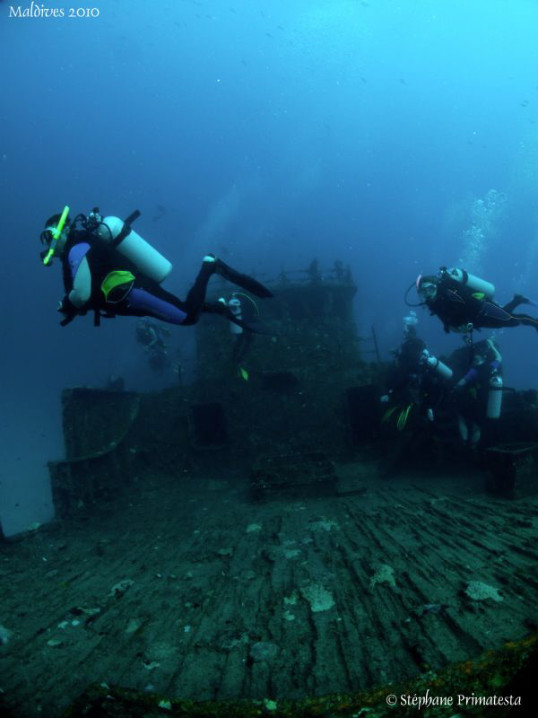 The Kuda Giri wreck. Canon G10, dyron 12mm fisheye. by Bea & Stef Primatesta 