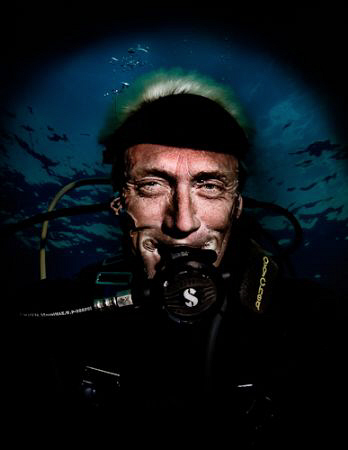 Selfportrait at safetystop in the Similans. by Soren Egeberg 