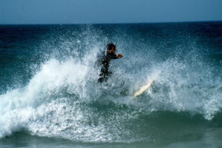 Le surf c'est fun. by Philippe Brunner 