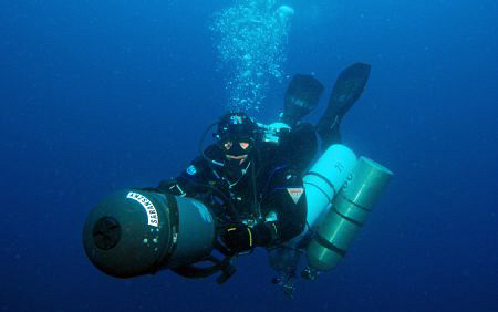Tec Diver with scooter on way up..... by Andy Kutsch 