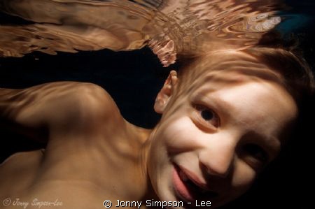 Nikon D2x with single strobe. by Jonny Simpson - Lee 