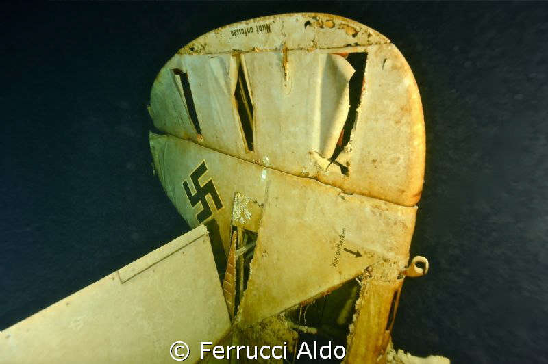 Focke Wulf 58 C -110 metres Lac du Bourget Savoie France
... by Ferrucci Aldo 