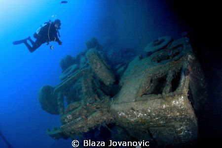 Diving on Zenobia by Blaza Jovanovic 