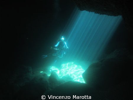 Ray Of Lights by Vincenzo Marotta 