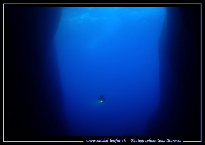 Diving caves in Malta/Gozo... :O)... by Michel Lonfat 