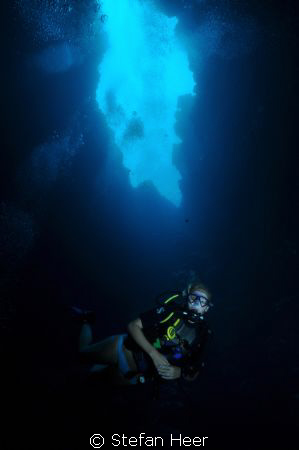 Virgin Blue Hole Palau - Nikon D90 and Uk-Germany Housing by Stefan Heer 