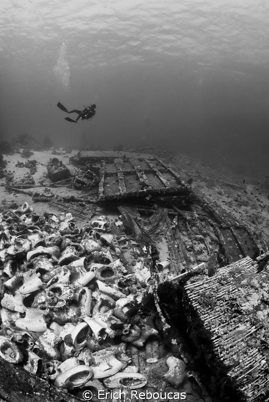 Yolanda, the wreck of the toilets in the Red Sea by Erich Reboucas 