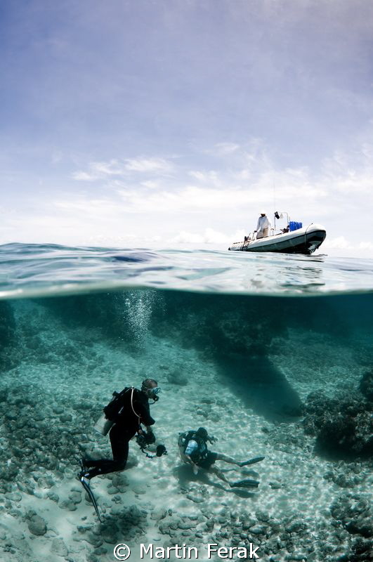 Just playing with a camera at the end of a dive :) by Martin Ferak 
