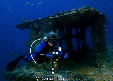 exploring the Wit Shoal Wreck Tower by Carlos Pérez 