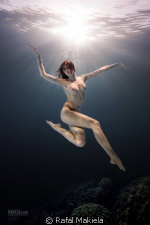 Dancing on the reef
model Paula
www.makiela.com by Rafal Makiela 