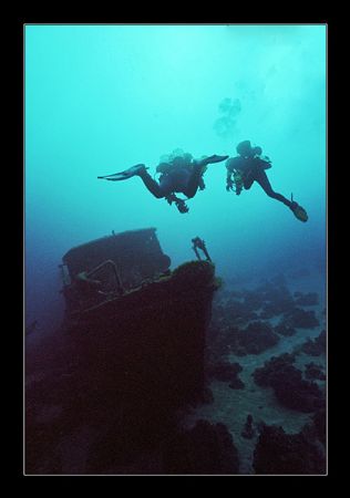 Bow section of the Yealat, Eilat. Depth 45m (150ft) by Johannes Felten 