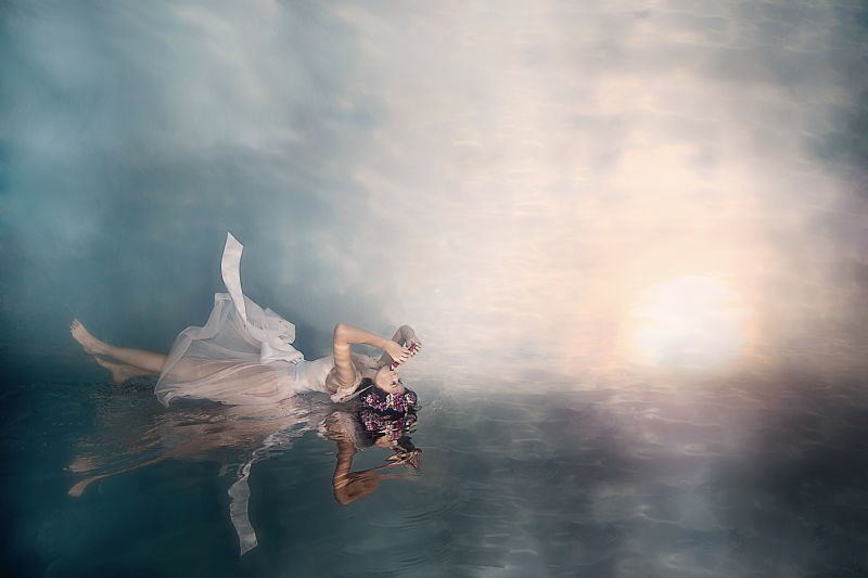Welcome a new morning by Lucie Drlikova 