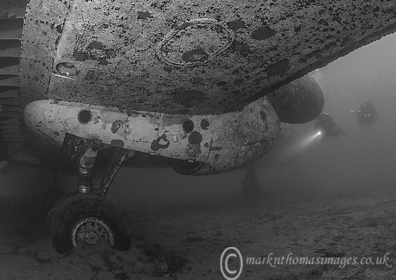 Undercarriage. by Mark Thomas 