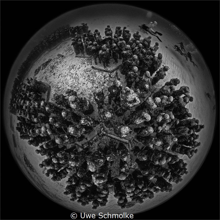 the other view
A panorama view of the museum you might s... by Uwe Schmolke 
