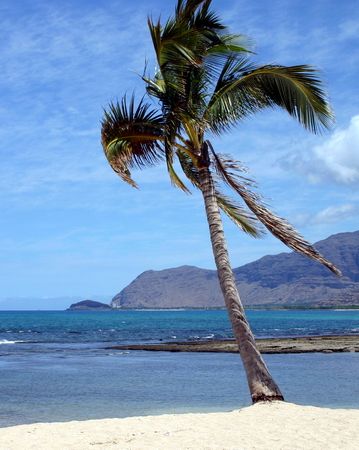 West Shore Oahu Hawaii. by Glenn Poulain 